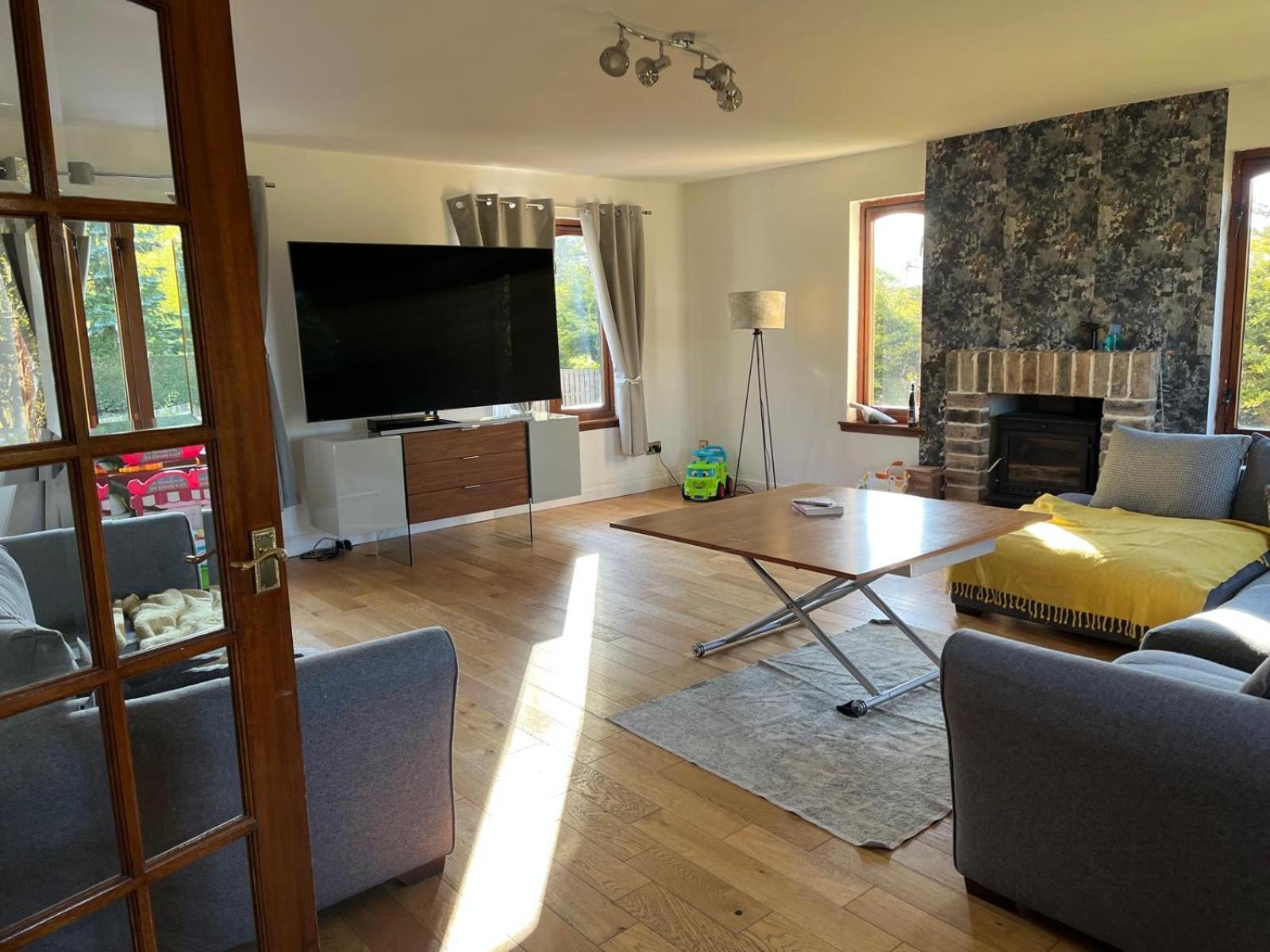 Milnholm Manor, 4 Bed Manor In Polmont Apartment Exterior photo